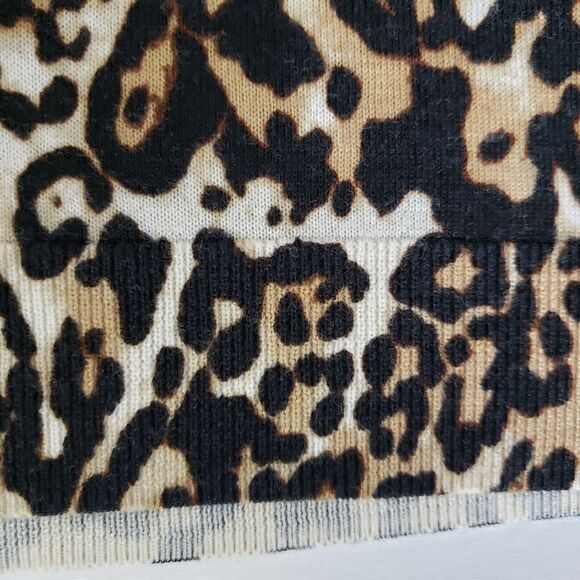Talbots Womens Sweater Small Pure Merino Wool Lightweight Pullover Animal Print - Picture 7 of 9
